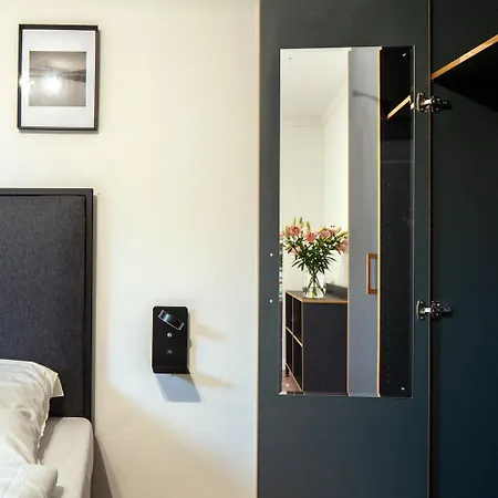 Renoviertes Design Mit Toller Terasse *