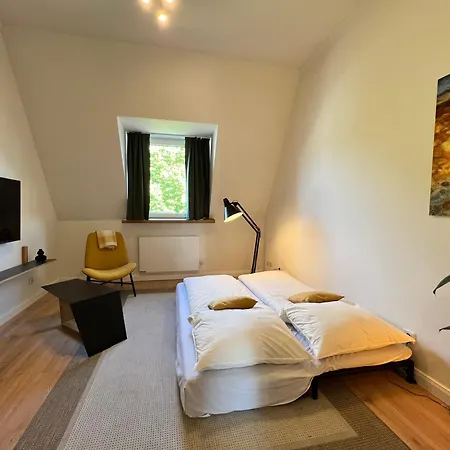 Altbau Mit Toller Terrasse *
