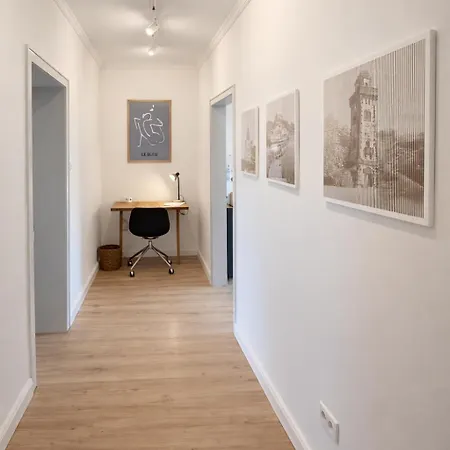 Appartement Altbau Mit Toller Terrasse *