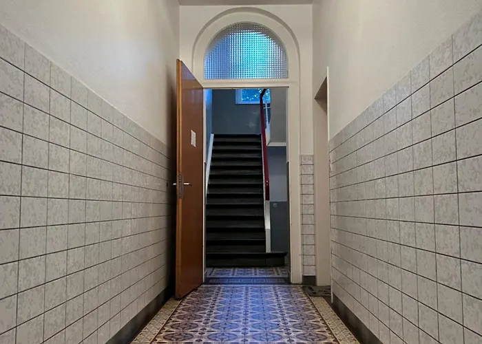 Altbau Mit Toller Terrasse *