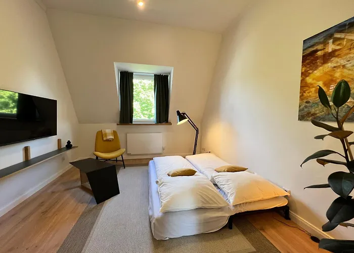 Altbau Mit Toller Terrasse *